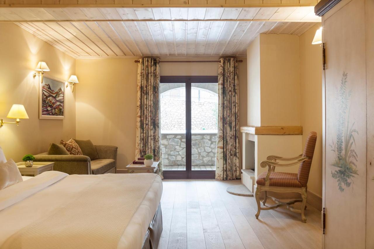 Santa Marina Arachova Hotel Экстерьер фото